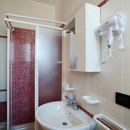 Donnalina 4* فيغناكاستريسي