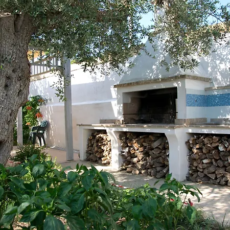 Alojamento de Acomodação e Pequeno-almoço Donnalina 4*